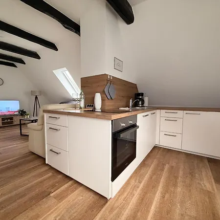 Idyllisches Wohnen Im Schloss *